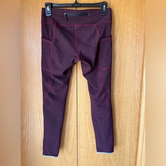 Lululemon Women’s Tight Stuff II-Reflective Details on Bottom of Leggings-Size 8 - Picture 2 of 12